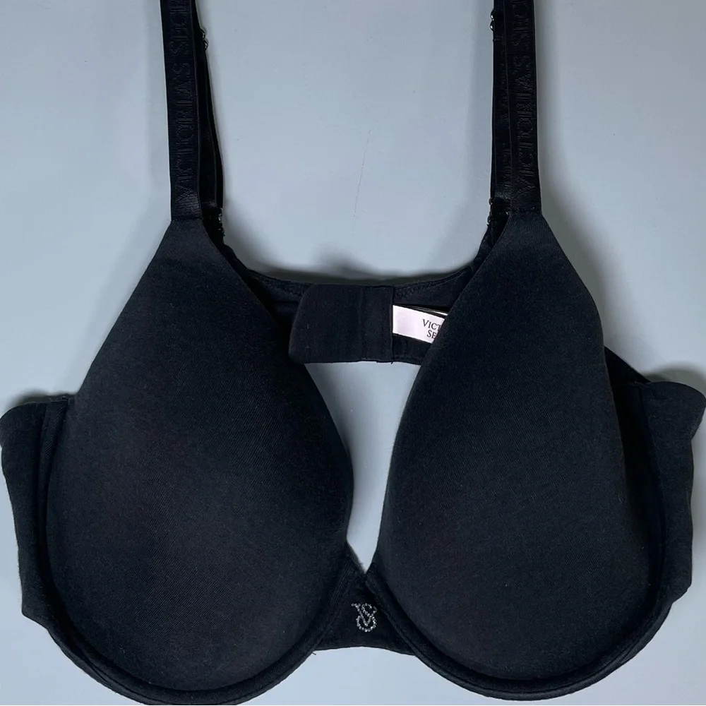 Victoria's Secret Black Smooth Padded Bra with Adjustable Straps - Picture 11 of 11